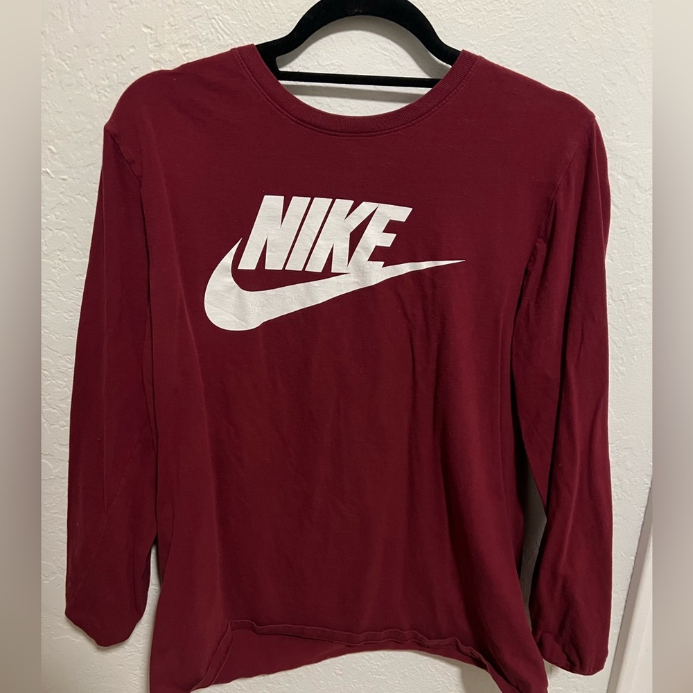 nike red long sleeve shirt